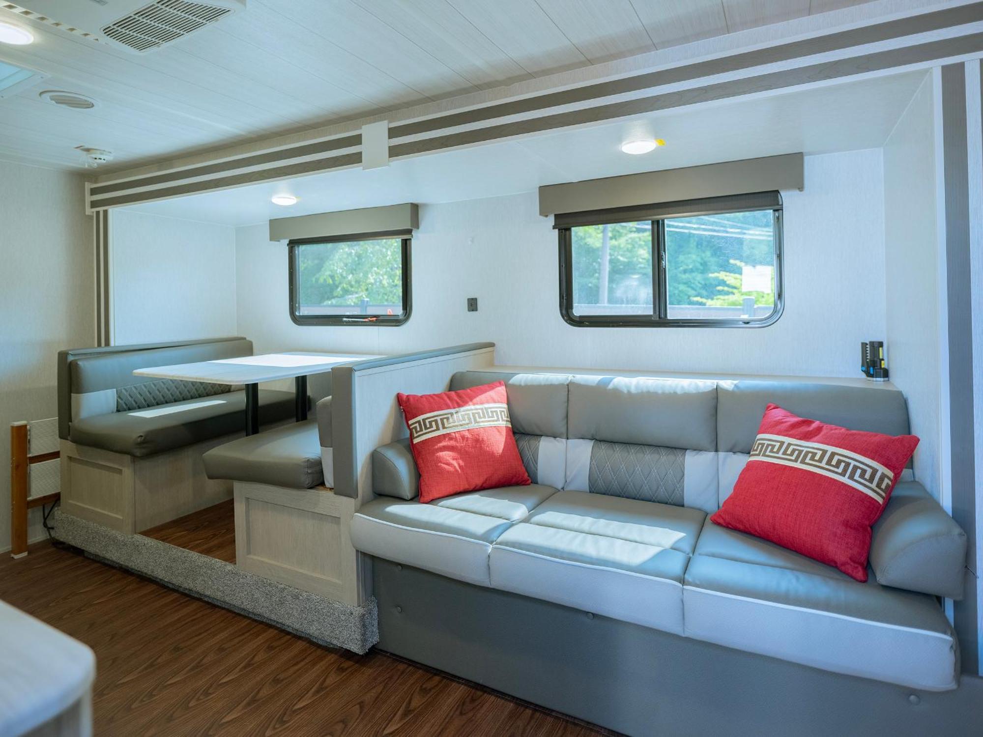 Gramercy Village 山中湖 Glamping &Sauna ياماناكاكو المظهر الخارجي الصورة